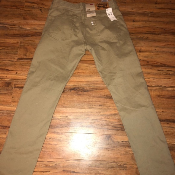 Levi’s 508 regular taper fit khaki pant - Picture 3 of 3